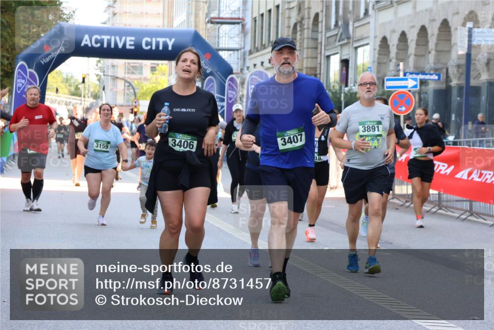 07.09.2025 - BARMER Alsterlauf Strokosch-Dieckow http://msf.ph/oto/8731457 07.09.2025 10:23:52 Ziel 2026, 3168, 3169, 3325, 3326, 4457, 5096 meine-sportfotos.de