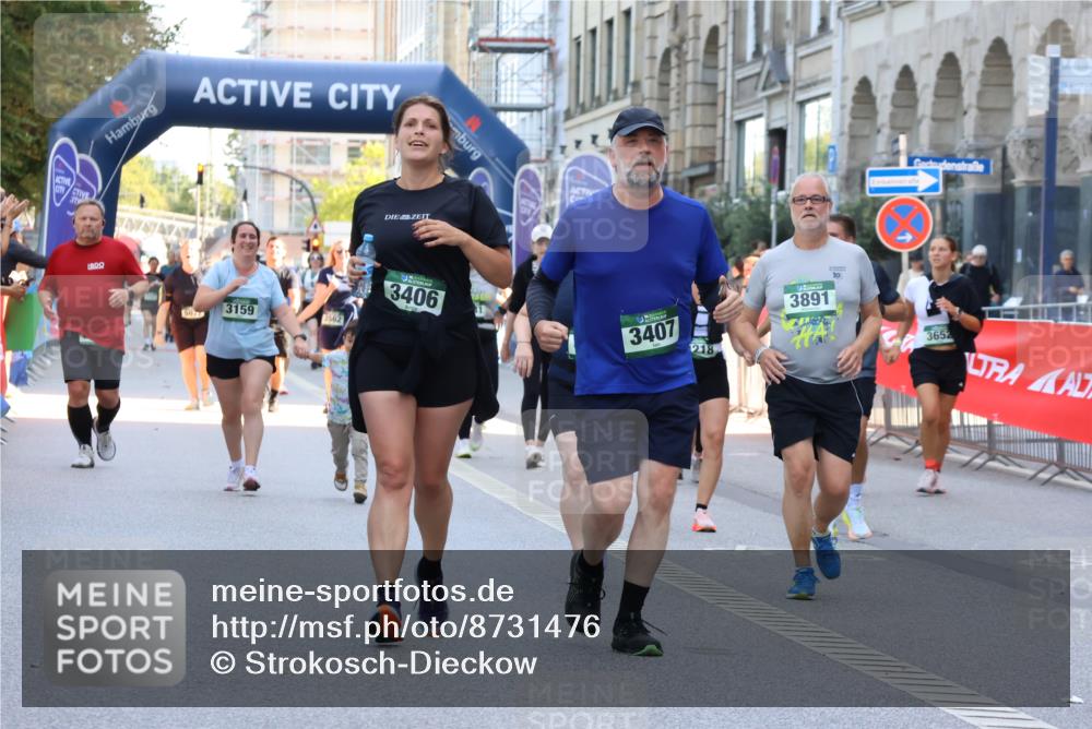 07.09.2025 - BARMER Alsterlauf Strokosch-Dieckow http://msf.ph/oto/8731476 07.09.2025 10:23:51 Ziel 2026, 3168, 3169, 3325, 3326, 4457, 5096 meine-sportfotos.de