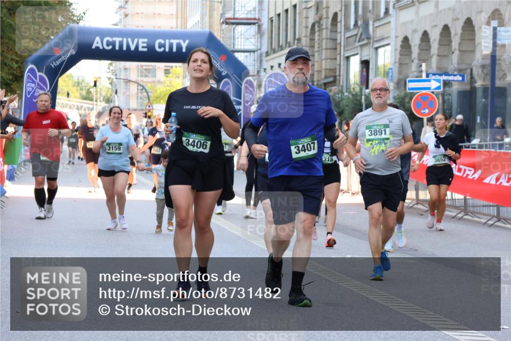 07.09.2025 - BARMER Alsterlauf Strokosch-Dieckow http://msf.ph/oto/8731482 07.09.2025 10:23:51 Ziel 2026, 3168, 3169, 3325, 3326, 4457, 5096 meine-sportfotos.de