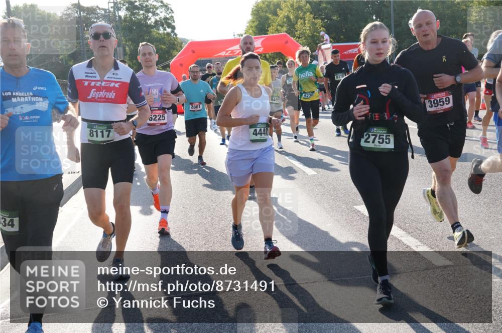 07.09.2025 - BARMER Alsterlauf Yannick Fuchs http://msf.ph/oto/8731491 07.09.2025 09:01:42 Laufen 34, 202, 8117, 6225, 2801, 4440, 8485, 8370, 6230, 00, 3959, 3, 2755 meine-sportfotos.de