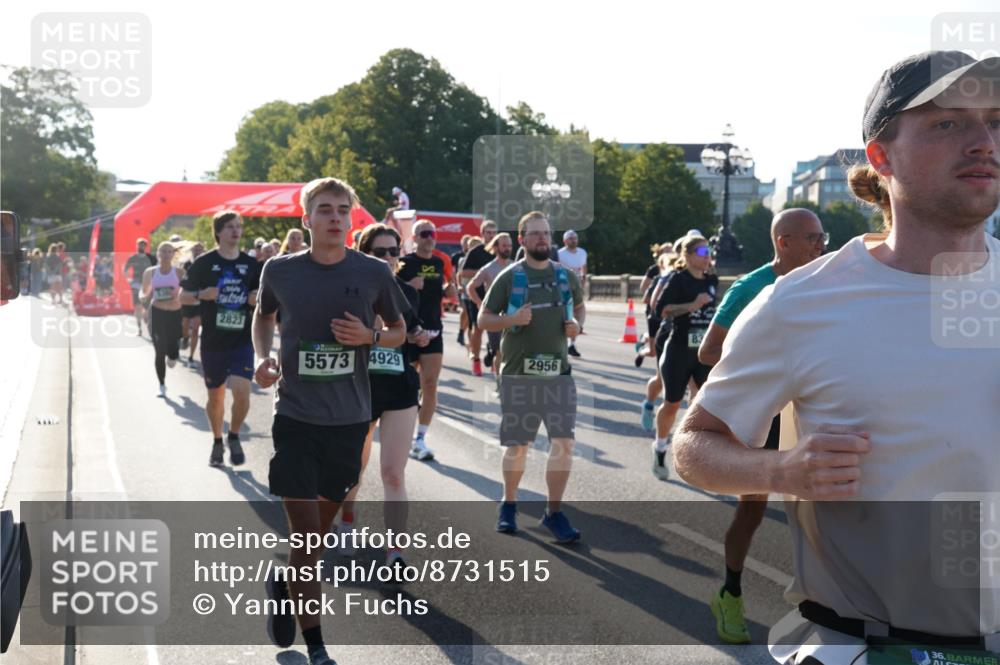07.09.2025 - BARMER Alsterlauf Yannick Fuchs http://msf.ph/oto/8731515 07.09.2025 09:01:46 Laufen 2823, 5573, 4929, 2956, 83, 36 meine-sportfotos.de