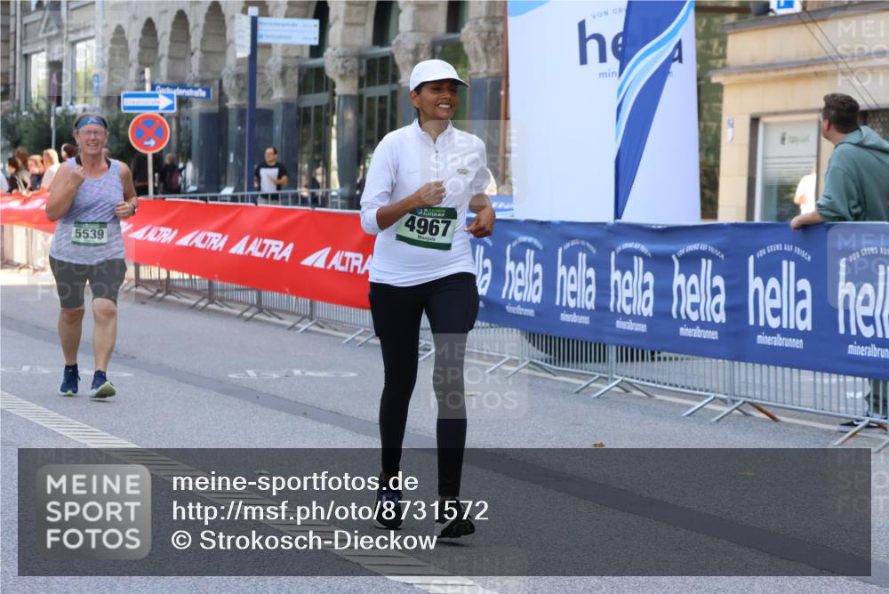07.09.2025 - BARMER Alsterlauf Strokosch-Dieckow http://msf.ph/oto/8731572 07.09.2025 10:23:44 Ziel 2026, 2261, 2684, 2817, 3168, 3169, 3325, 3326, 4306, 4457, 4841, 5096 meine-sportfotos.de