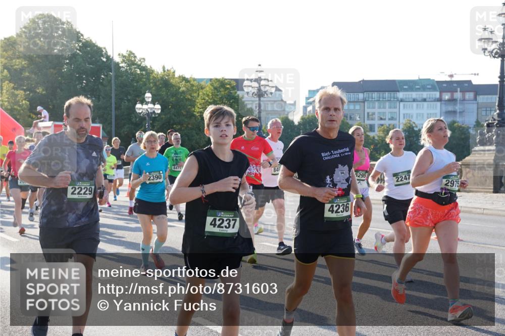 07.09.2025 - BARMER Alsterlauf Yannick Fuchs http://msf.ph/oto/8731603 07.09.2025 09:01:57 Laufen 2229, 3251, 2390, 8477, 4237, 840, 2, 100, 5295, 4236, 2247, 2975 meine-sportfotos.de