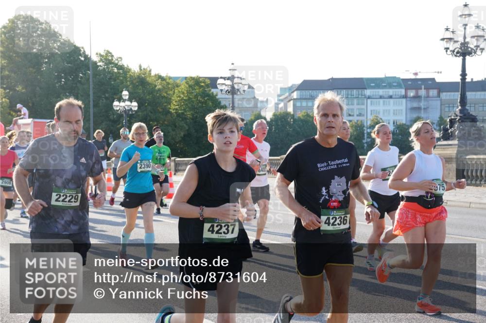 07.09.2025 - BARMER Alsterlauf Yannick Fuchs http://msf.ph/oto/8731604 07.09.2025 09:01:57 Laufen 2909, 2229, 2390, 4237, 365, 8407, 2, 100, 4236, 975 meine-sportfotos.de