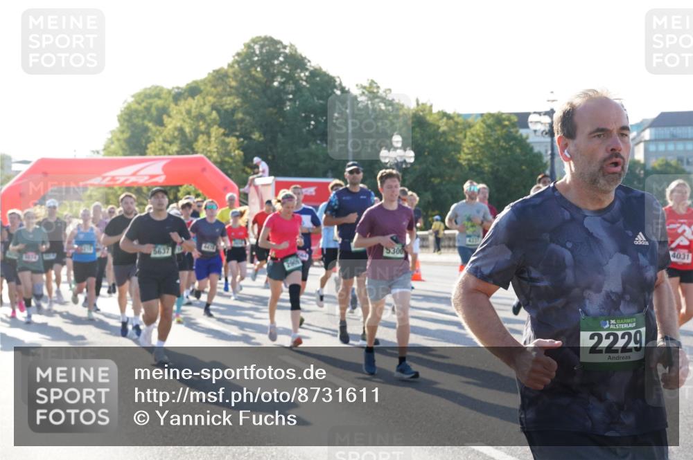 07.09.2025 - BARMER Alsterlauf Yannick Fuchs http://msf.ph/oto/8731611 07.09.2025 09:01:58 Laufen 5637, 2901, 5300, 4031, 36, 2229 meine-sportfotos.de