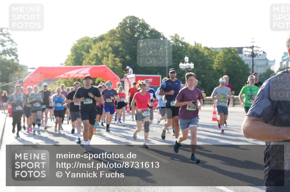 07.09.2025 - BARMER Alsterlauf Yannick Fuchs http://msf.ph/oto/8731613 07.09.2025 09:01:58 Laufen 3369, 5637, 2901, 5300, 647 meine-sportfotos.de