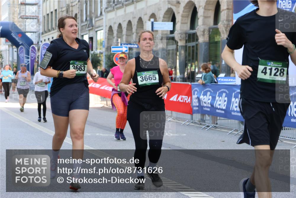 07.09.2025 - BARMER Alsterlauf Strokosch-Dieckow http://msf.ph/oto/8731626 07.09.2025 10:23:36 Ziel 2087, 2261, 2684, 2817, 3325, 3326, 3562, 3688, 4013, 4306, 4457, 4841, 5077, 5083, 5085, 5109, 5242 meine-sportfotos.de