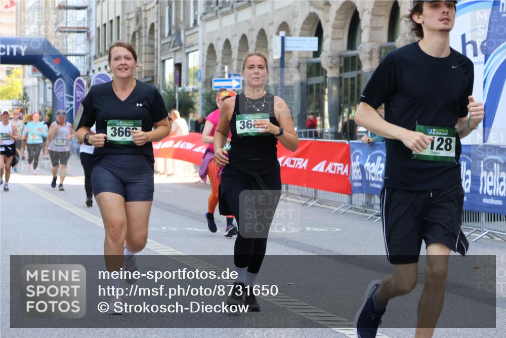 07.09.2025 - BARMER Alsterlauf Strokosch-Dieckow http://msf.ph/oto/8731650 07.09.2025 10:23:36 Ziel 2087, 2261, 2684, 2817, 3325, 3326, 3562, 3688, 4013, 4306, 4457, 4841, 5077, 5083, 5085, 5109, 5242 meine-sportfotos.de