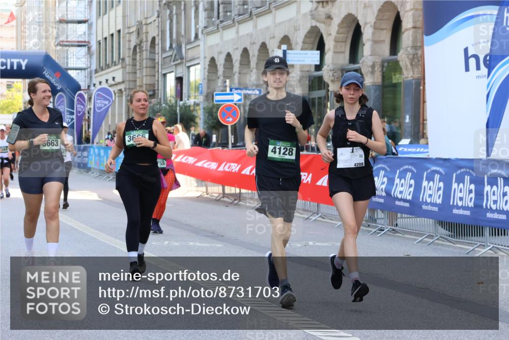 07.09.2025 - BARMER Alsterlauf Strokosch-Dieckow http://msf.ph/oto/8731703 07.09.2025 10:23:34 Ziel 2087, 2261, 2684, 2817, 3562, 3652, 3688, 4013, 4306, 4341, 4352, 4457, 4841, 5077, 5083, 5085, 5109, 5242 meine-sportfotos.de