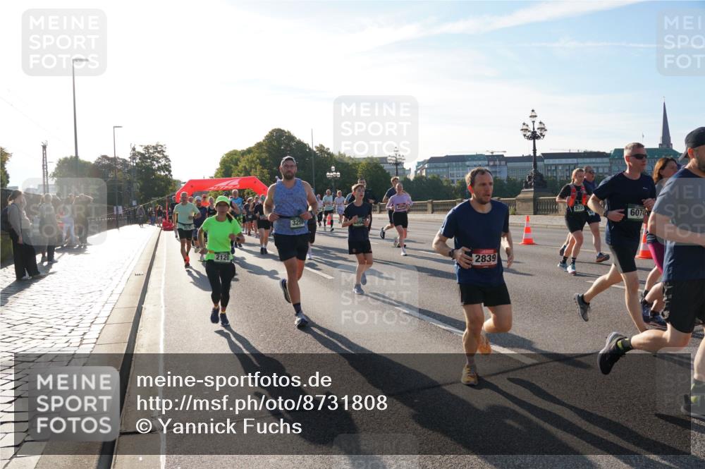 07.09.2025 - BARMER Alsterlauf Yannick Fuchs http://msf.ph/oto/8731808 07.09.2025 09:02:25 Laufen 2120, 3259, 2839, 5728, 6074 meine-sportfotos.de