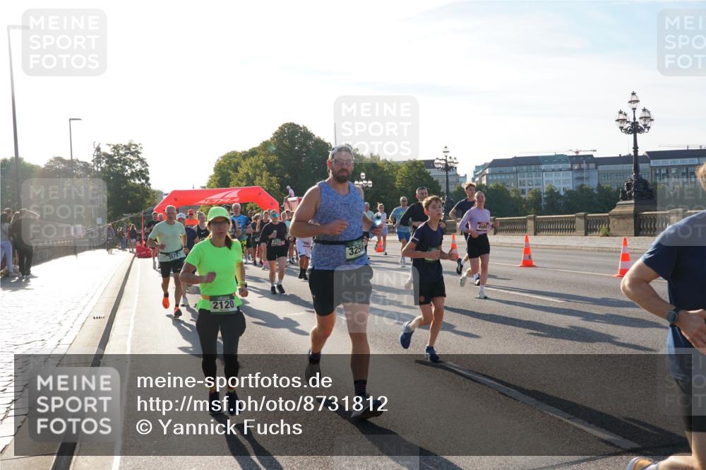 07.09.2025 - BARMER Alsterlauf Yannick Fuchs http://msf.ph/oto/8731812 07.09.2025 09:02:25 Laufen 2120, 2553, 3259, 4580 meine-sportfotos.de