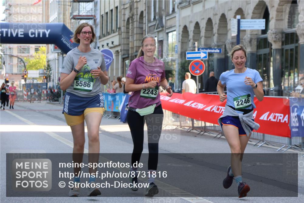 07.09.2025 - BARMER Alsterlauf Strokosch-Dieckow http://msf.ph/oto/8731816 07.09.2025 10:23:07 Ziel 2661, 3406, 3407, 3663, 3664, 3665, 3891, 3908, 4128, 4755, 4813, 4967, 5539, 8005 meine-sportfotos.de
