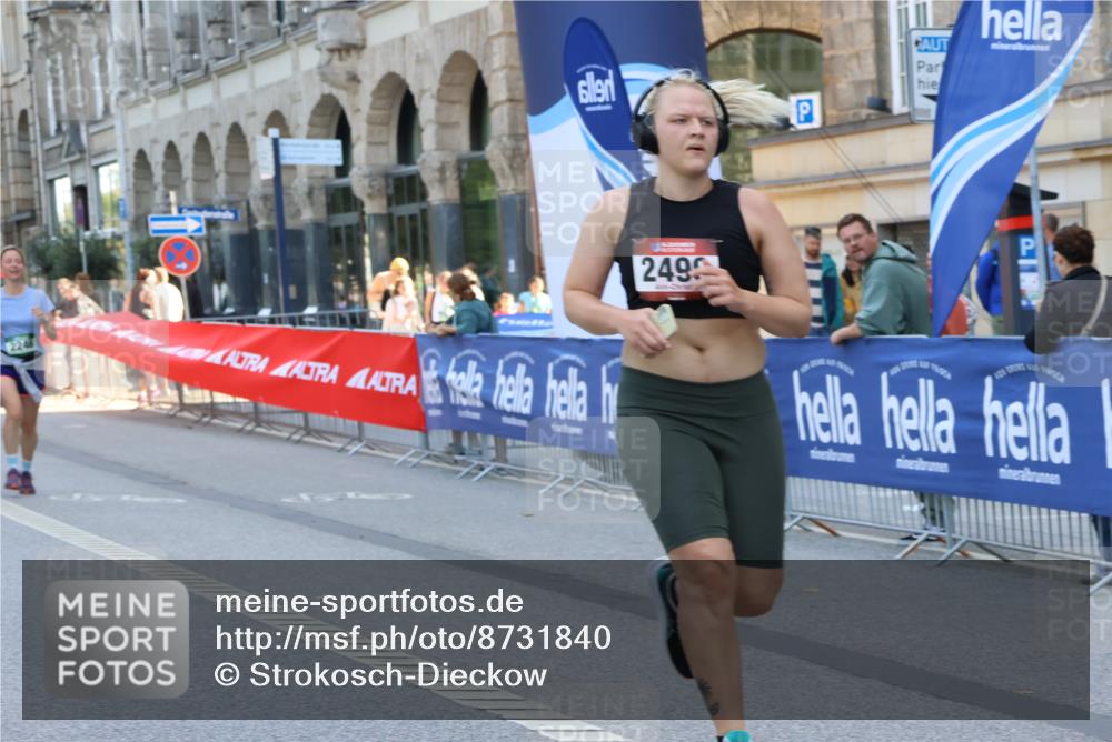 07.09.2025 - BARMER Alsterlauf Strokosch-Dieckow http://msf.ph/oto/8731840 07.09.2025 10:23:04 Ziel 2661, 3406, 3407, 3663, 3664, 3665, 3891, 3908, 4128, 4755, 4813, 4967, 5539 meine-sportfotos.de