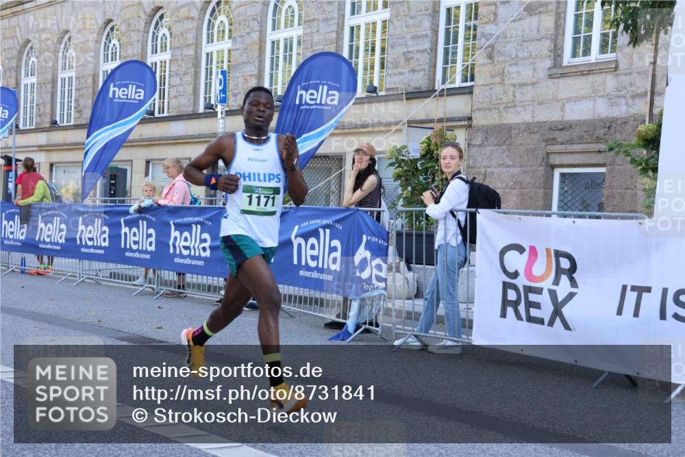 07.09.2025 - BARMER Alsterlauf Strokosch-Dieckow http://msf.ph/oto/8731841 07.09.2025 11:49:06 Ziel  meine-sportfotos.de
