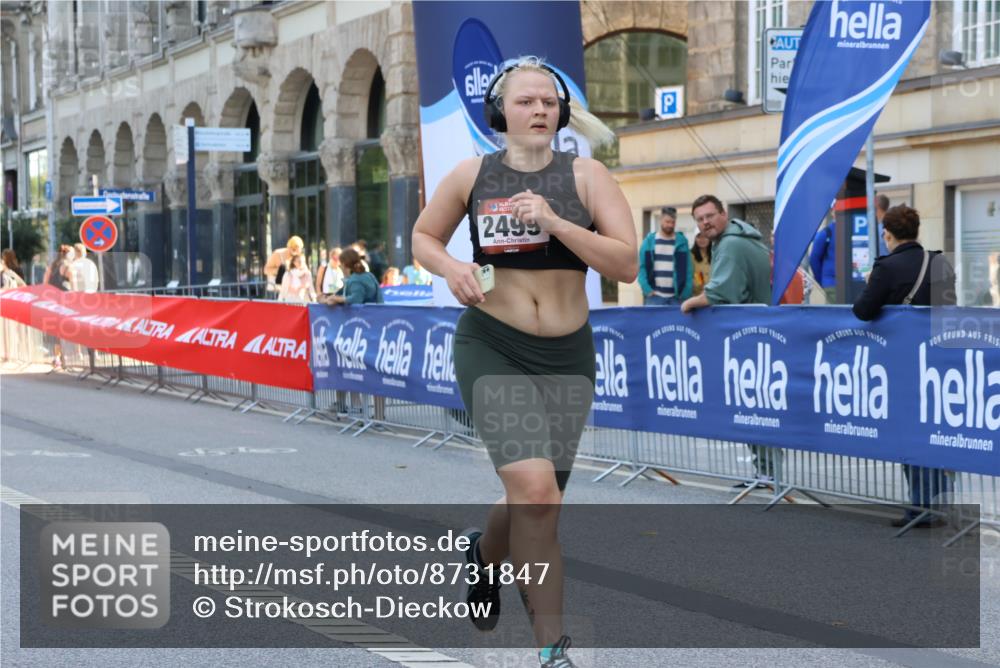 07.09.2025 - BARMER Alsterlauf Strokosch-Dieckow http://msf.ph/oto/8731847 07.09.2025 10:23:04 Ziel 2661, 3406, 3407, 3663, 3664, 3665, 3891, 3908, 4128, 4755, 4813, 4967, 5539 meine-sportfotos.de