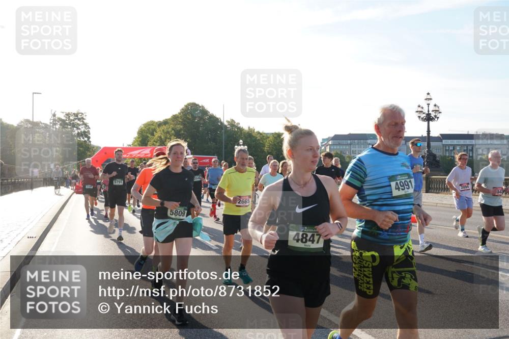 07.09.2025 - BARMER Alsterlauf Yannick Fuchs http://msf.ph/oto/8731852 07.09.2025 09:02:30 Laufen 3163, 5791, 5809, 2665, 4847, 4991, 2094 meine-sportfotos.de