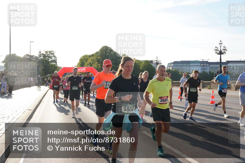 07.09.2025 - BARMER Alsterlauf Yannick Fuchs http://msf.ph/oto/8731860 07.09.2025 09:02:30 Laufen 48814, 3168, 5791, 24, 5809, 2665, 2797, 3078 meine-sportfotos.de