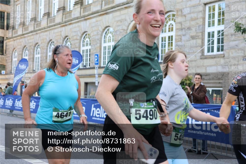 07.09.2025 - BARMER Alsterlauf Strokosch-Dieckow http://msf.ph/oto/8731863 07.09.2025 10:23:02 Ziel 3406, 3407, 3663, 3664, 3665, 4128, 4755, 4813, 4967, 5539 meine-sportfotos.de