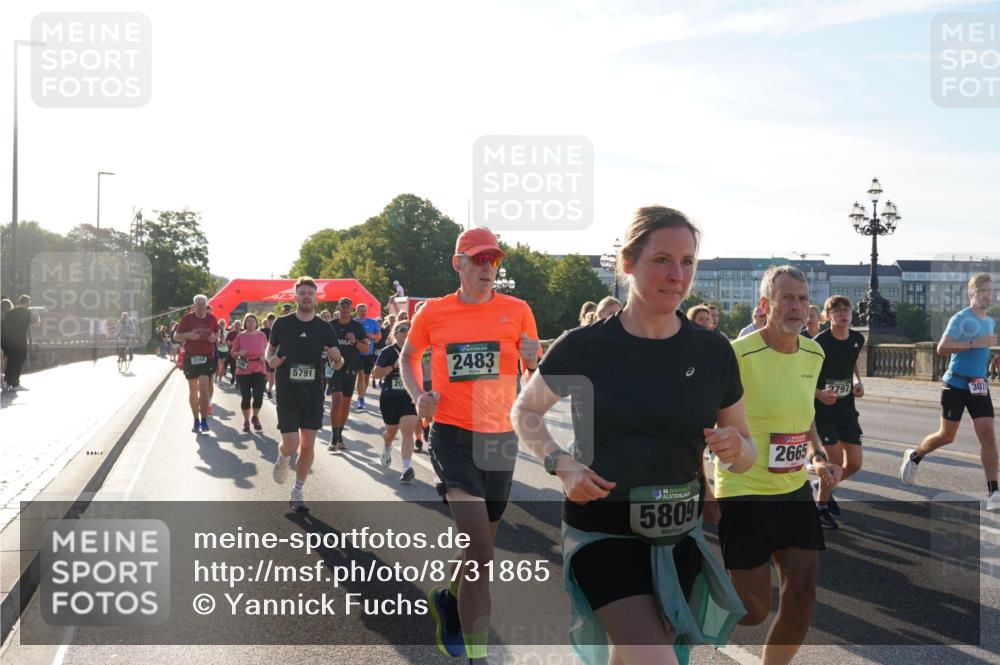 07.09.2025 - BARMER Alsterlauf Yannick Fuchs http://msf.ph/oto/8731865 07.09.2025 09:02:31 Laufen 3168, 5791, 2483, 36, 5809, 2665, 2797, 307 meine-sportfotos.de
