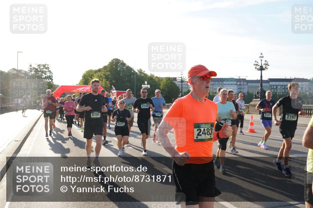 07.09.2025 - BARMER Alsterlauf Yannick Fuchs http://msf.ph/oto/8731871 07.09.2025 09:02:31 Laufen 5791, 2045, 2046, 3369, 136, 2483, 2347, 2797 meine-sportfotos.de