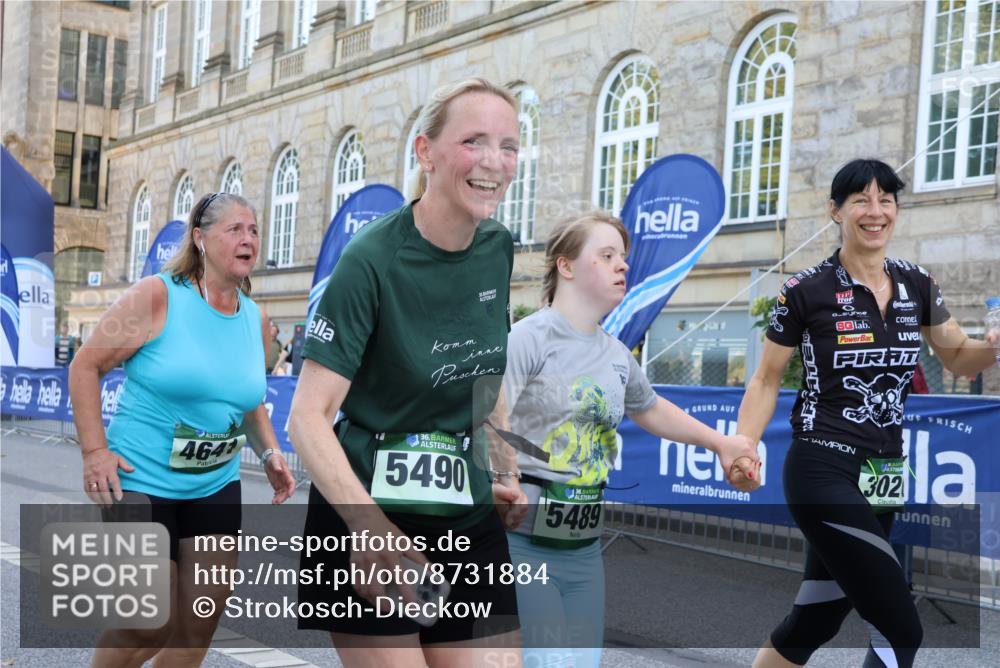 07.09.2025 - BARMER Alsterlauf Strokosch-Dieckow http://msf.ph/oto/8731884 07.09.2025 10:23:02 Ziel 3406, 3407, 3663, 3664, 3665, 4128, 4755, 4813, 4967, 5539 meine-sportfotos.de