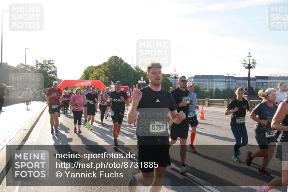 07.09.2025 - BARMER Alsterlauf Yannick Fuchs http://msf.ph/oto/8731885 07.09.2025 09:02:32 Laufen 3168, 3169, 3408, 5188, 5791, 9046, 3369, 9, 5962, 5621 meine-sportfotos.de