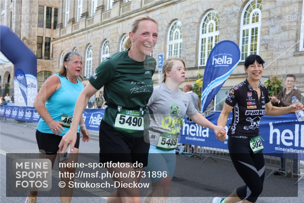 07.09.2025 - BARMER Alsterlauf Strokosch-Dieckow http://msf.ph/oto/8731896 07.09.2025 10:23:02 Ziel 3406, 3407, 3663, 3664, 3665, 4128, 4755, 4813, 4967, 5539 meine-sportfotos.de