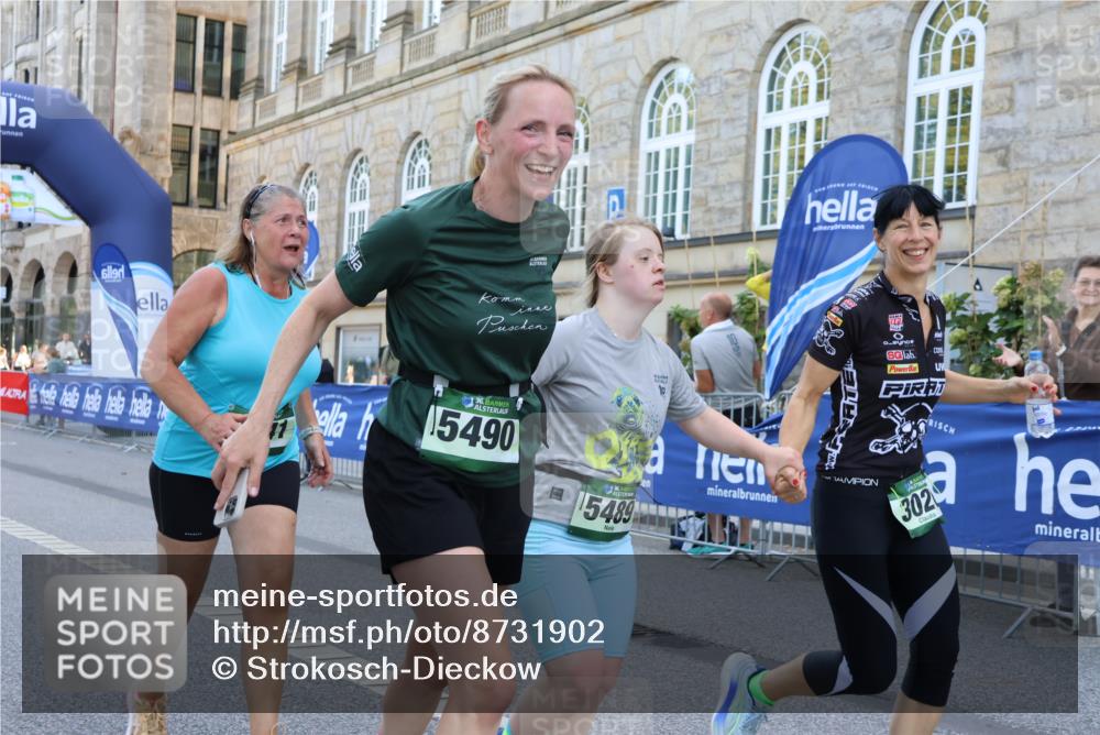 07.09.2025 - BARMER Alsterlauf Strokosch-Dieckow http://msf.ph/oto/8731902 07.09.2025 10:23:02 Ziel 3406, 3407, 3663, 3664, 3665, 4128, 4755, 4813, 4967, 5539 meine-sportfotos.de