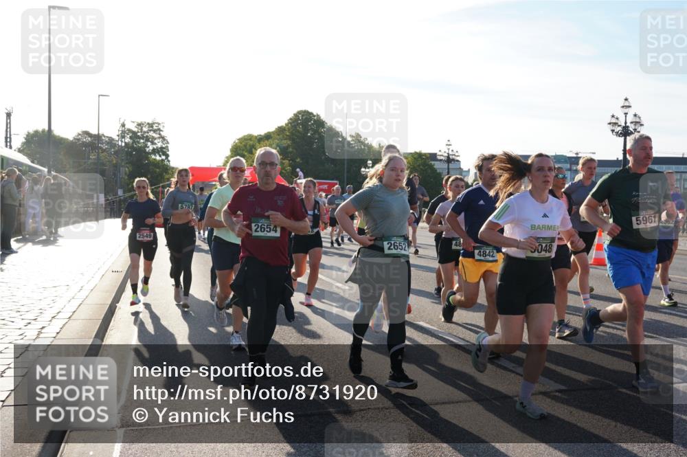 07.09.2025 - BARMER Alsterlauf Yannick Fuchs http://msf.ph/oto/8731920 07.09.2025 09:02:39 Laufen 2549, 5787, 2654, 10, 4424, 5961, 2502, 2652, 48, 048, 4842 meine-sportfotos.de