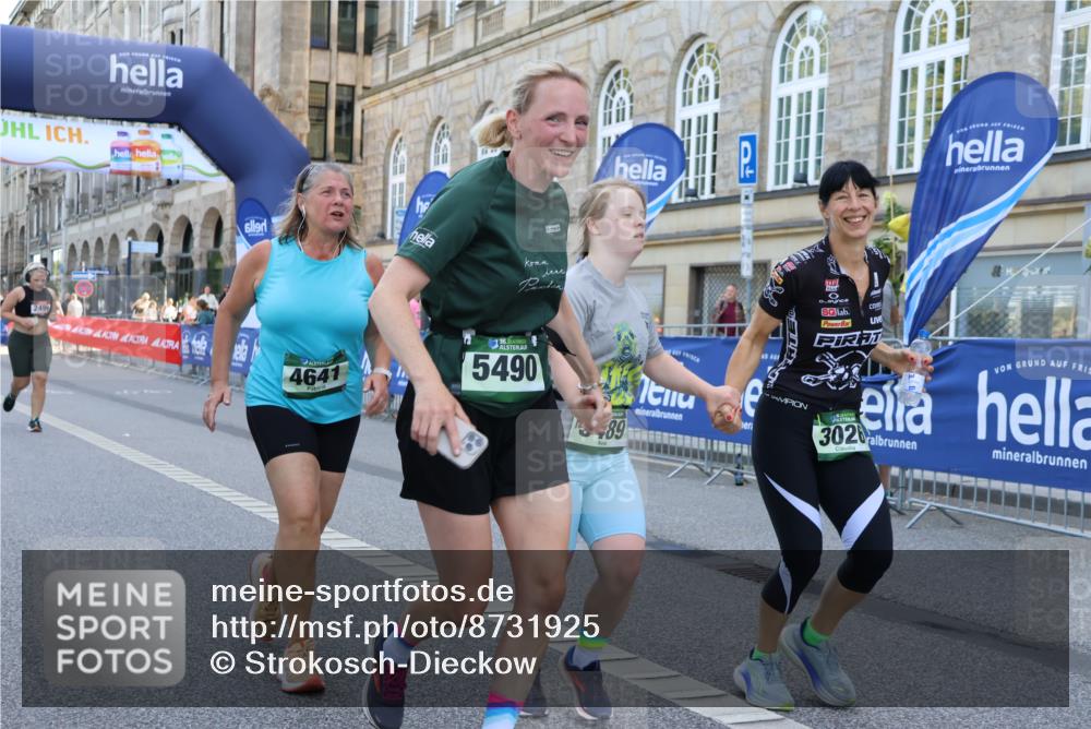 07.09.2025 - BARMER Alsterlauf Strokosch-Dieckow http://msf.ph/oto/8731925 07.09.2025 10:23:02 Ziel 3406, 3407, 3663, 3664, 3665, 4128, 4755, 4813, 4967, 5539 meine-sportfotos.de