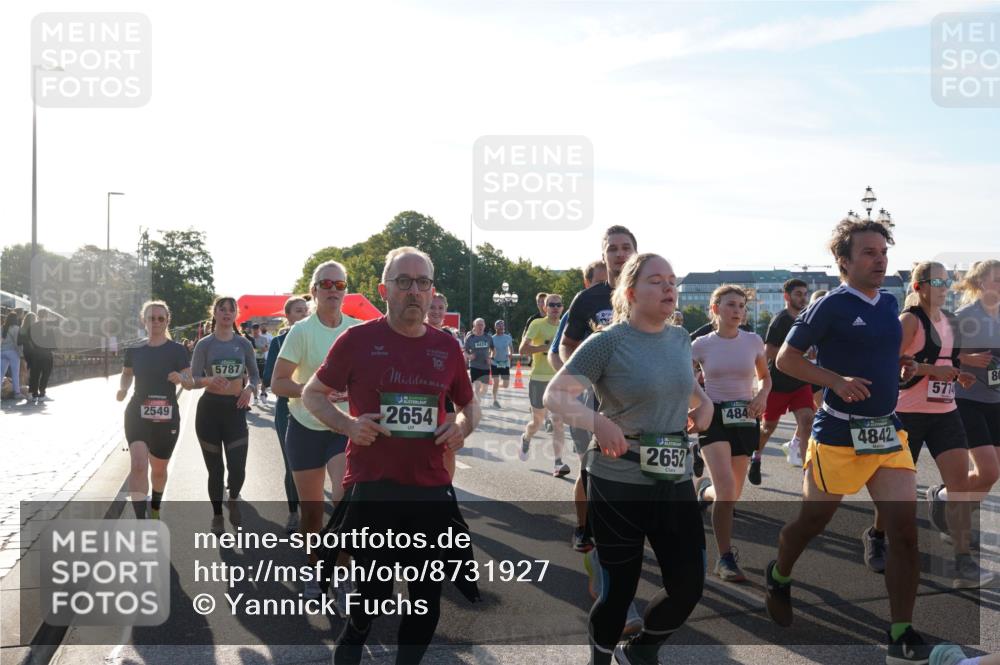 07.09.2025 - BARMER Alsterlauf Yannick Fuchs http://msf.ph/oto/8731927 07.09.2025 09:02:40 Laufen 2549, 137, 5787, 10, 2654, 4424, 2652, 484, 4842, 80, 577 meine-sportfotos.de