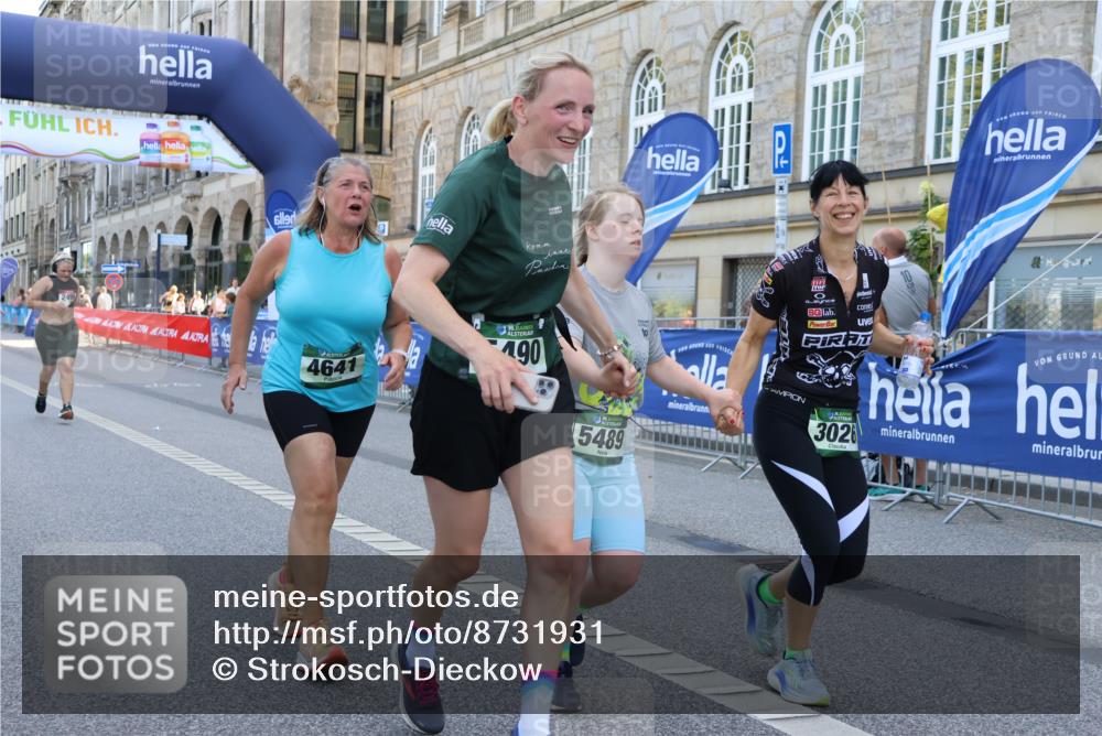 07.09.2025 - BARMER Alsterlauf Strokosch-Dieckow http://msf.ph/oto/8731931 07.09.2025 10:23:02 Ziel 3406, 3407, 3663, 3664, 3665, 4128, 4755, 4813, 4967, 5539 meine-sportfotos.de