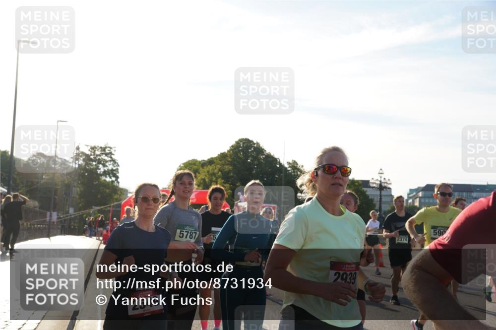 07.09.2025 - BARMER Alsterlauf Yannick Fuchs http://msf.ph/oto/8731934 07.09.2025 09:02:40 Laufen 2549, 5787, 5, 36, 2939, 2374, 590 meine-sportfotos.de