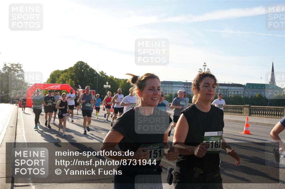 07.09.2025 - BARMER Alsterlauf Yannick Fuchs http://msf.ph/oto/8731944 07.09.2025 09:02:43 Laufen 3772, 5632, 5155, 2591, 520, 4424, 36, 151, 516, 5162 meine-sportfotos.de