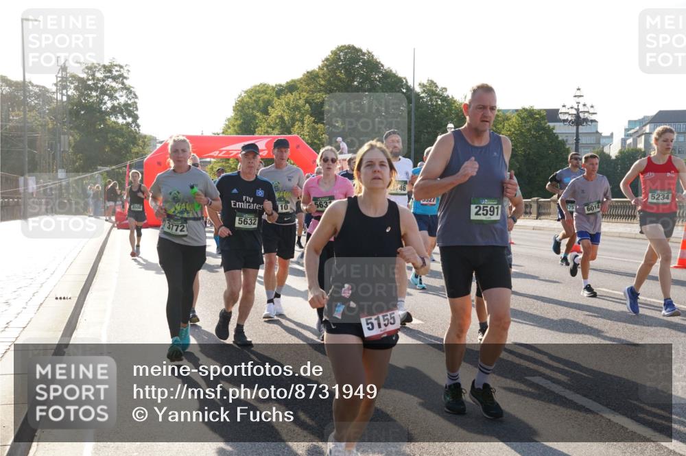 07.09.2025 - BARMER Alsterlauf Yannick Fuchs http://msf.ph/oto/8731949 07.09.2025 09:02:44 Laufen 68614, 8500, 3772, 5632, 10, 563, 5155, 46, 3927, 2591, 575, 6014, 5234 meine-sportfotos.de