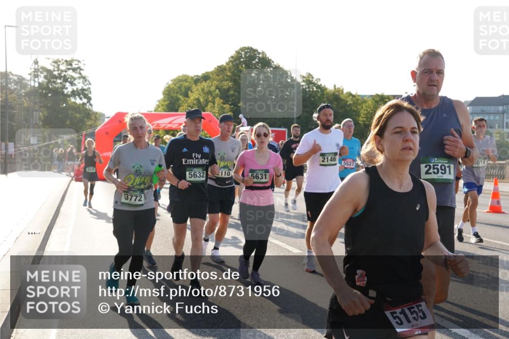 07.09.2025 - BARMER Alsterlauf Yannick Fuchs http://msf.ph/oto/8731956 07.09.2025 09:02:45 Laufen 2146, 5527, 5632, 2110, 5631, 3772, 5155, 2591, 014 meine-sportfotos.de