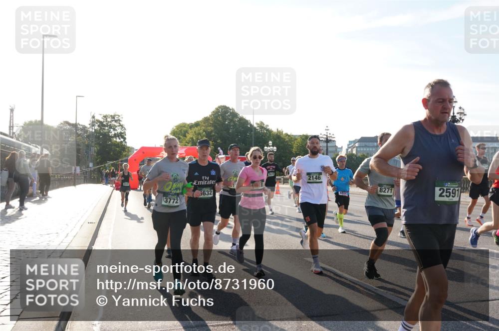 07.09.2025 - BARMER Alsterlauf Yannick Fuchs http://msf.ph/oto/8731960 07.09.2025 09:02:45 Laufen 3772, 632, 5518, 2146, 8271, 4938, 136, 2591, 713 meine-sportfotos.de