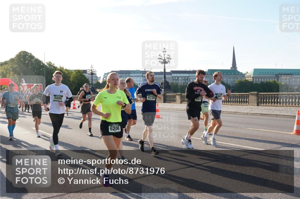 07.09.2025 - BARMER Alsterlauf Yannick Fuchs http://msf.ph/oto/8731976 07.09.2025 09:02:48 Laufen 226, 4710, 3267, 5805, 6206, 4730, 5518, 565, 901 meine-sportfotos.de