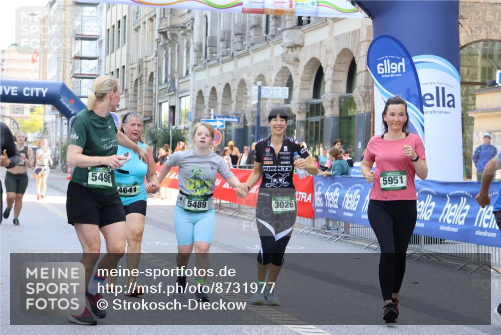 07.09.2025 - BARMER Alsterlauf Strokosch-Dieckow http://msf.ph/oto/8731977 07.09.2025 10:22:57 Ziel 3663, 3664, 3665, 4128, 4755, 4813, 4967, 5191, 5539, 5727 meine-sportfotos.de