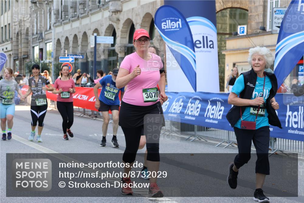 07.09.2025 - BARMER Alsterlauf Strokosch-Dieckow http://msf.ph/oto/8732029 07.09.2025 10:22:53 Ziel 3663, 3665, 4128, 4755, 5191, 5727 meine-sportfotos.de