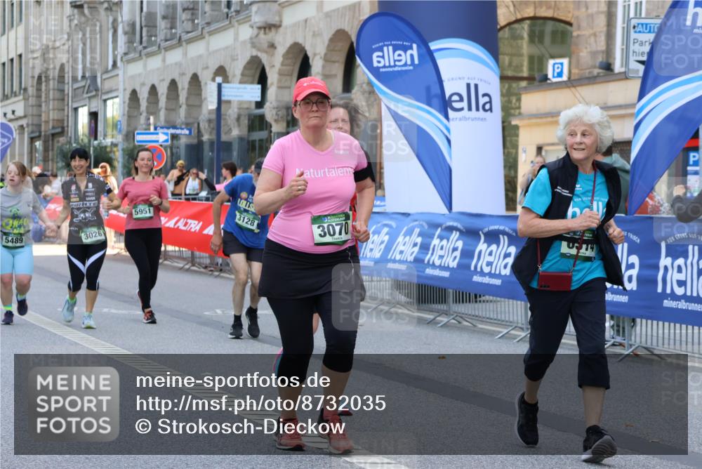 07.09.2025 - BARMER Alsterlauf Strokosch-Dieckow http://msf.ph/oto/8732035 07.09.2025 10:22:53 Ziel 3663, 3665, 4128, 4755, 5191, 5727 meine-sportfotos.de