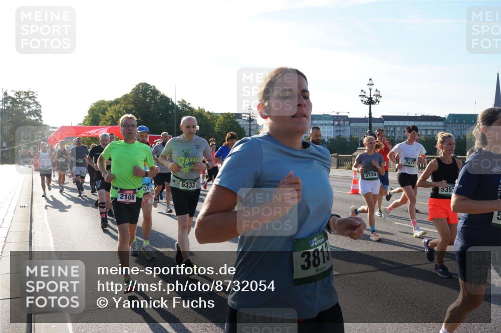 07.09.2025 - BARMER Alsterlauf Yannick Fuchs http://msf.ph/oto/8732054 07.09.2025 09:03:04 Laufen 3661, 2108, 131, 5333, 36, 3813, 5739, 3277, 5397, 15 meine-sportfotos.de