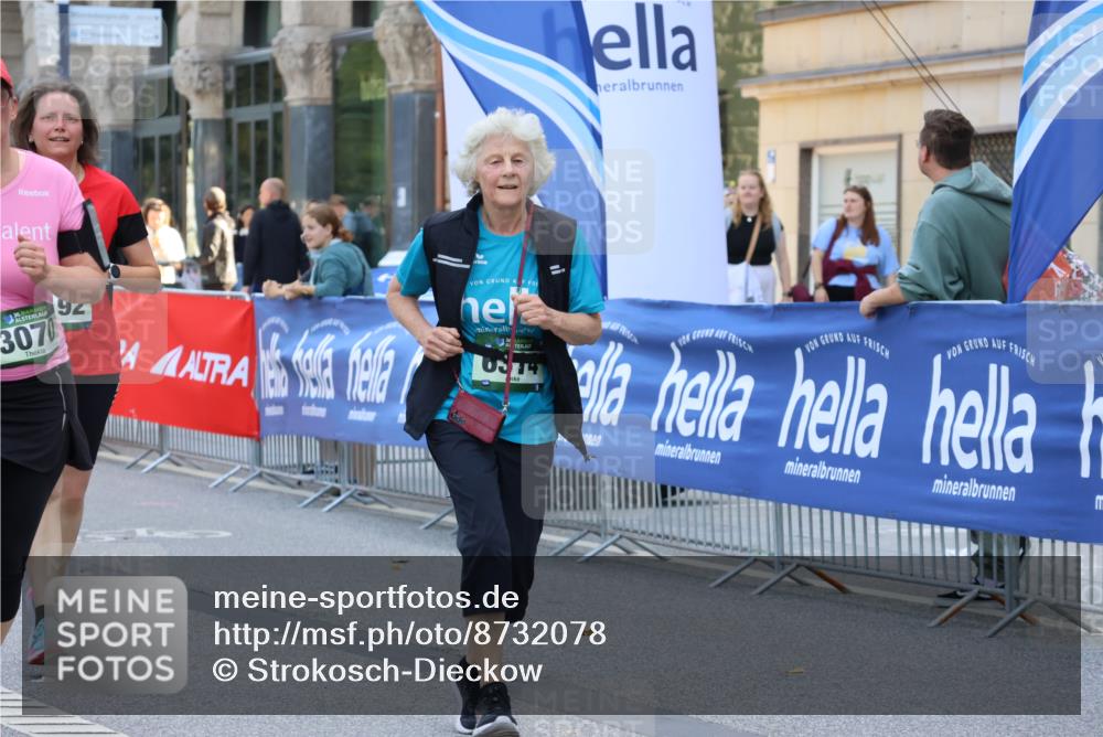 07.09.2025 - BARMER Alsterlauf Strokosch-Dieckow http://msf.ph/oto/8732078 07.09.2025 10:22:52 Ziel 3663, 3665, 4128, 4755, 5191, 5727 meine-sportfotos.de