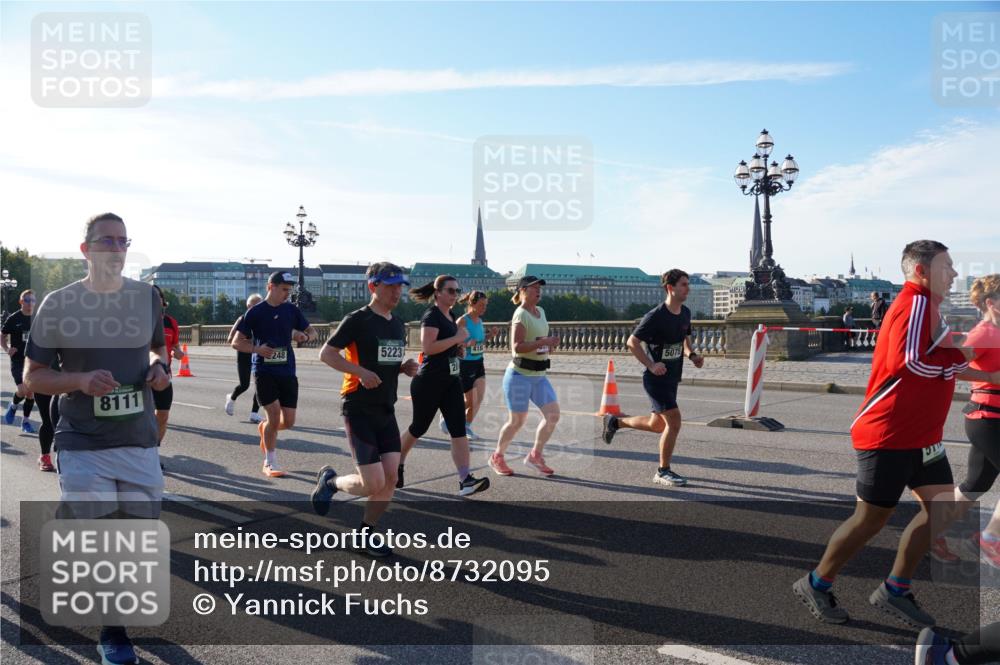 07.09.2025 - BARMER Alsterlauf Yannick Fuchs http://msf.ph/oto/8732095 07.09.2025 09:03:09 Laufen 8111, 248, 5223, 5075 meine-sportfotos.de