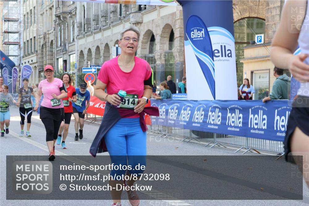 07.09.2025 - BARMER Alsterlauf Strokosch-Dieckow http://msf.ph/oto/8732098 07.09.2025 10:22:50 Ziel 3663, 3665, 5191, 5727 meine-sportfotos.de