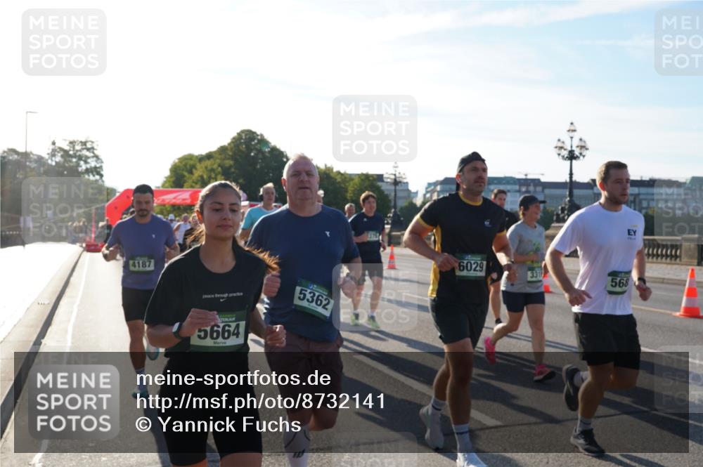 07.09.2025 - BARMER Alsterlauf Yannick Fuchs http://msf.ph/oto/8732141 07.09.2025 09:03:15 Laufen 4187, 1415, 5362, 5664, 3214440, 6029, 331, 568 meine-sportfotos.de