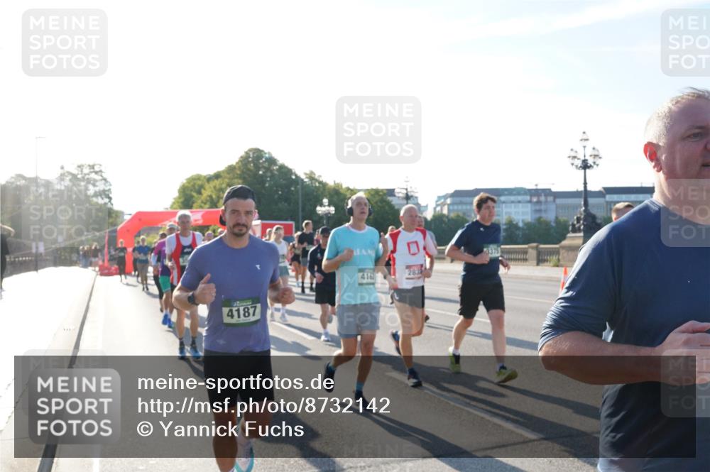 07.09.2025 - BARMER Alsterlauf Yannick Fuchs http://msf.ph/oto/8732142 07.09.2025 09:03:16 Laufen 4187, 3375, 2832, 416 meine-sportfotos.de