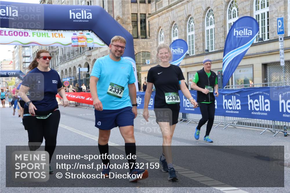 07.09.2025 - BARMER Alsterlauf Strokosch-Dieckow http://msf.ph/oto/8732159 07.09.2025 10:22:44 Ziel 2243, 2246, 5191, 5586, 5727 meine-sportfotos.de
