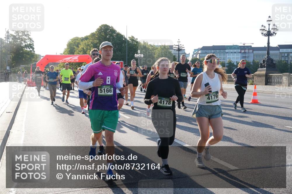 07.09.2025 - BARMER Alsterlauf Yannick Fuchs http://msf.ph/oto/8732164 07.09.2025 09:03:18 Laufen 4203, 5166, 4226, 4659, 4225, 4178, 4179 meine-sportfotos.de