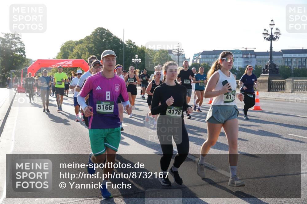 07.09.2025 - BARMER Alsterlauf Yannick Fuchs http://msf.ph/oto/8732167 07.09.2025 09:03:19 Laufen 1542, 4202, 4203, 5166, 4226, 4659, 5706, 4178, 4179 meine-sportfotos.de